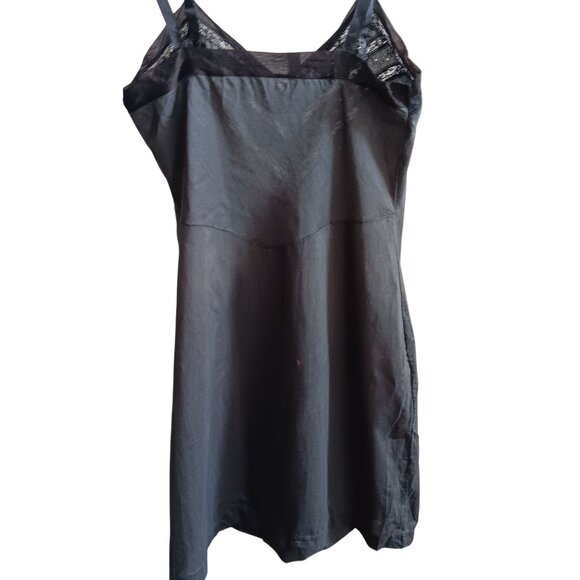 Womens XS 32 Vintage Black Lace Trim Slip Adjustable Straps 1960's Goth Sexy - Picture 3 of 6